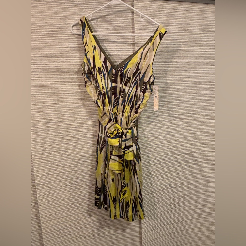 Gianni Bini Yellow and Black Printed V-Neck Mini Dress